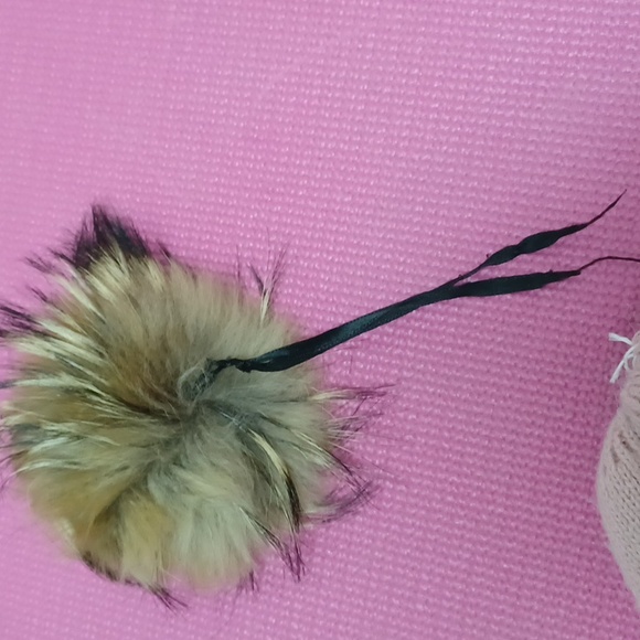 Wool raccoon pompom winter hat for girls size 6-10 years old - Picture 4 of 9